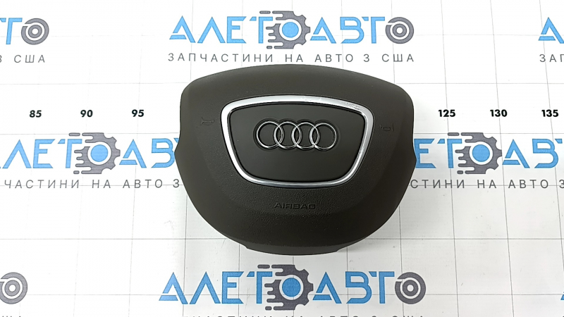Фото подушки безопасности для водителя Audi Q5 2009-2017, вид спереди.