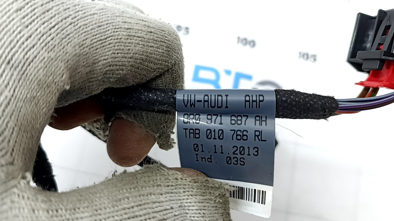Проводка двери задняя левая Audi Q5 8R 09-17 keyless