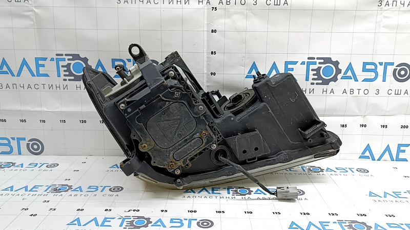 Фара передняя левая в сборе Lexus RX300 RX330 RX350 RX400 04-09 ксенон AFS, светлая, паутинка