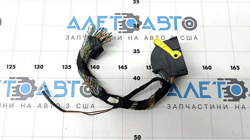 Фишка на модуль srs airbag компьютер подушек безопасности BMW 5 G30 17-23 большая