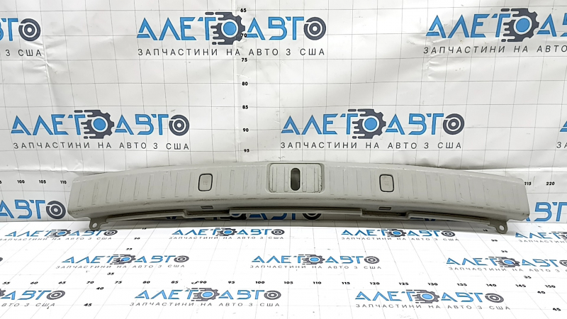 Накладка проема багажника Lexus RX300 RX330 RX350 RX400h 04-08 серая, царапины