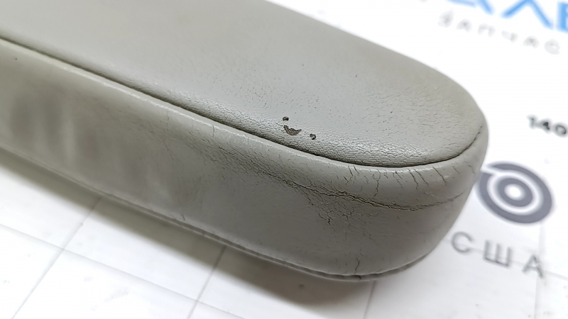 Подлокотник водительского сидения Lexus RX300 RX330 RX350 RX400h 04-09 кожа серое, потрескана кожа