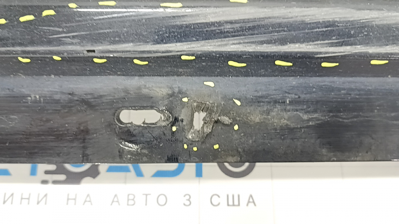 Порог левый BMW 5 G30 17-23 черный, царапины, надломан