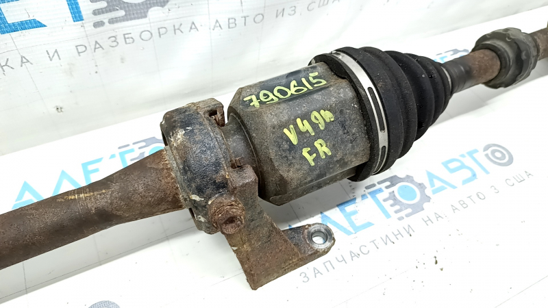 Привод полуось передняя правая Toyota Camry v40 hybrid, с кронштейном, ржавая