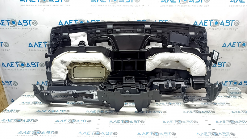 Торпедо передняя панель с AIRBAG Chevrolet Bolt 17-21 темно-серая, потертость, царапины