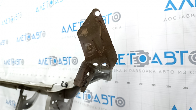 Телевизор панель радиатора в сборе Toyota Camry v40