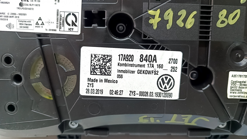 Щиток приборов VW Jetta 19-20 69k