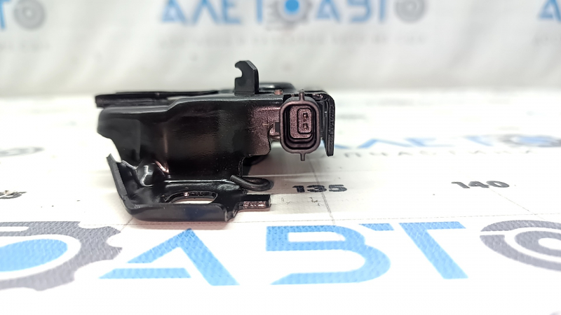Замок капота Mitsubishi Outlander 22-26