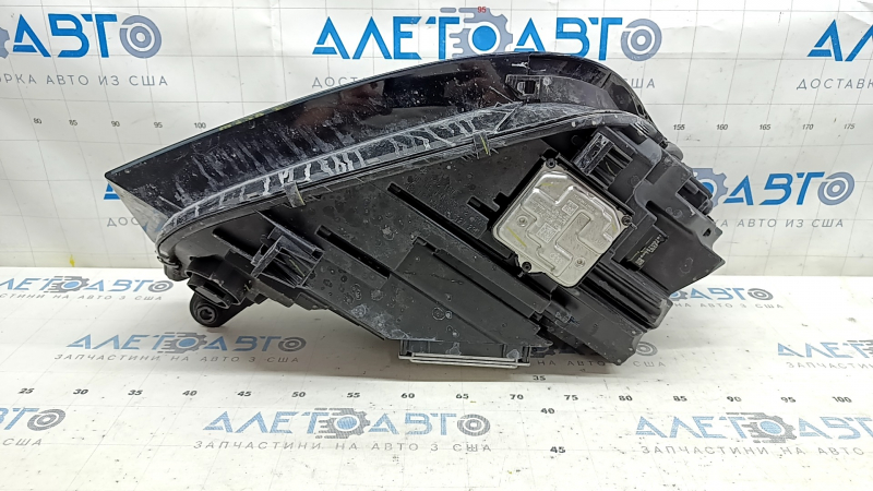 Фара передняя левая в сборе Audi Q5 80A 18-20 LED