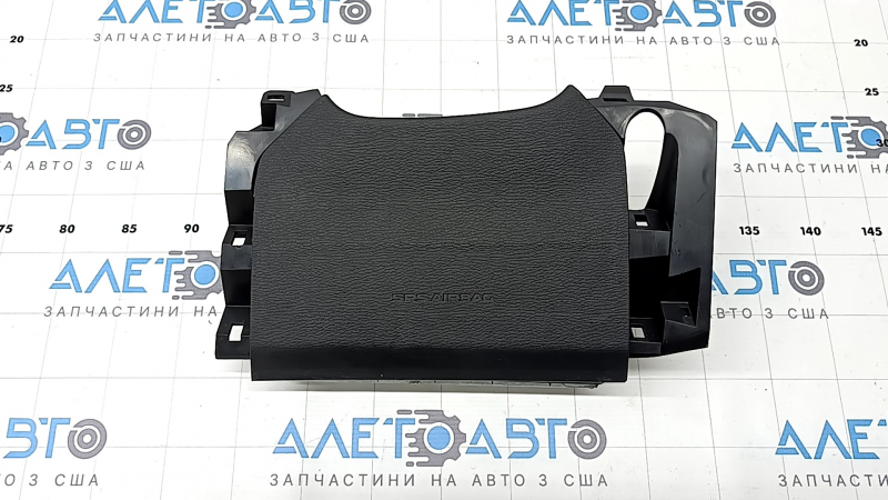 Подушка безопасности airbag коленная водительская левая Mitsubishi Outlander 22-26 черная, ржавый пиропатрон