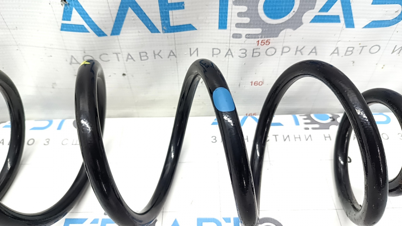 Стойка амортизатора от Mitsubishi Outlander 22-26, состояние хорошее, жесткость голубая
