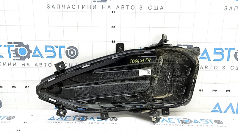 Заглушка птф правая Ford Edge 19-24 с хром молдингом