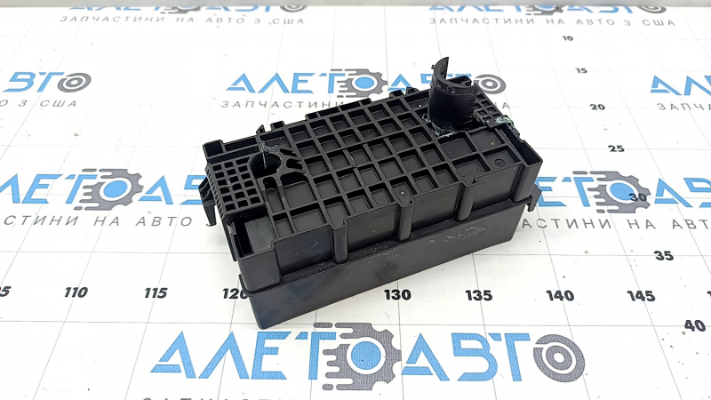 Корпус блока реле подкапотный Mitsubishi Outlander 22-26