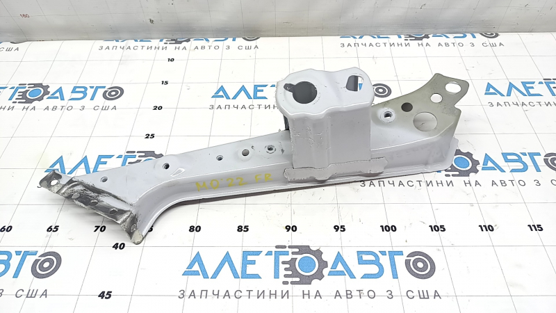 Ресничка телевизора правая Mitsubishi Outlander 22-26