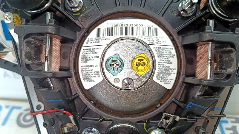 Подушка безопасности airbag в руль водительская Ford Escape MK3 13-15 дорест