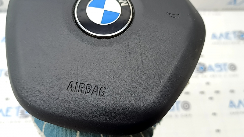Подушка безопасности airbag в руль водительская BMW 3 G20 19-24 черная, ржавый пиропатрон, царапины