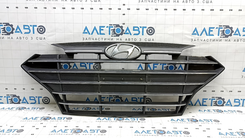 Решетка радиатора grill в сборе Hyundai Elantra AD 19-20 с эмблемой без радара, песок, царапины