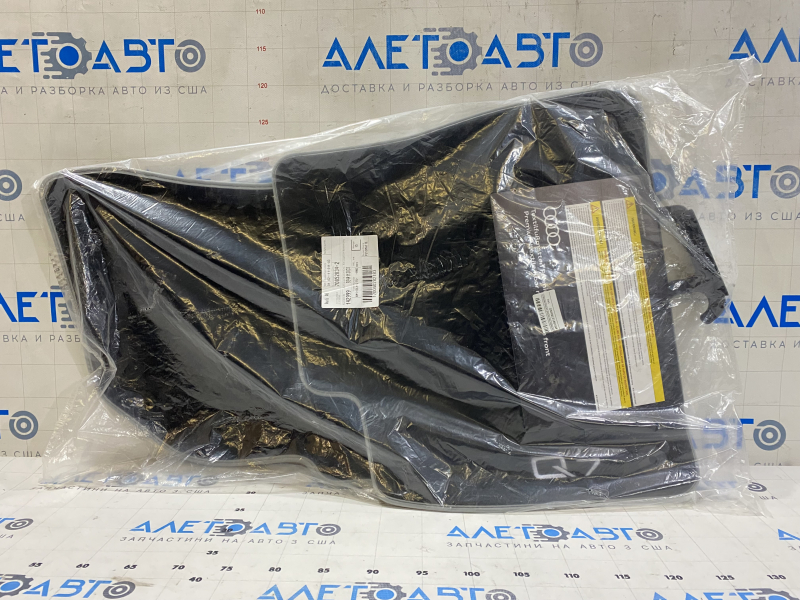 Комплект ковриков салона ткань передние 2шт Audi Q7 16-26 черная