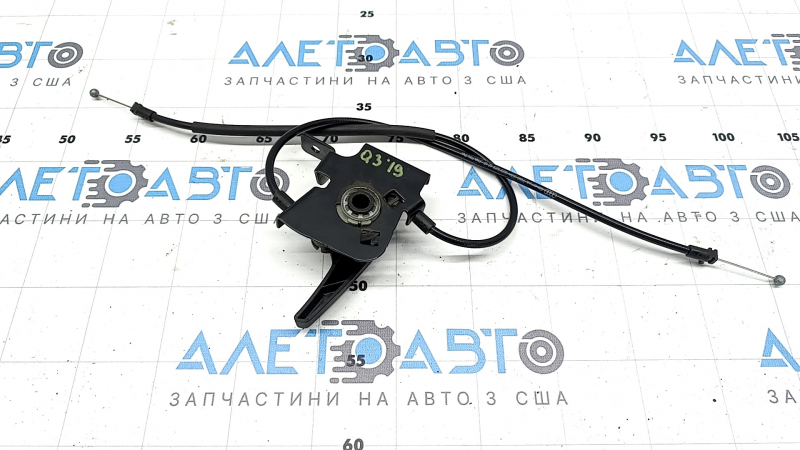 Ручка открытия замка капота подкапотная Audi Q3 83A 19-25 с тросиками