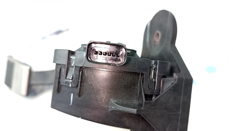 Педаль газа Ford Mustang mk6 15-23 с хром накладкой