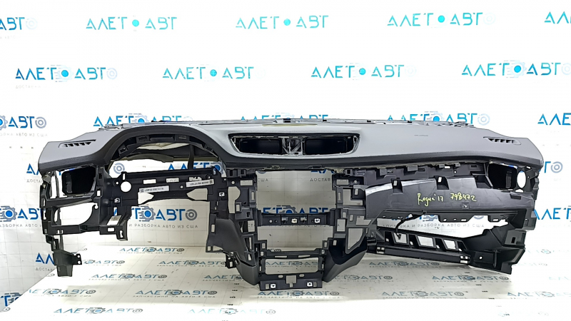 Торпедо передняя панель с AIRBAG Nissan Rogue 14-20 черная, BOSE