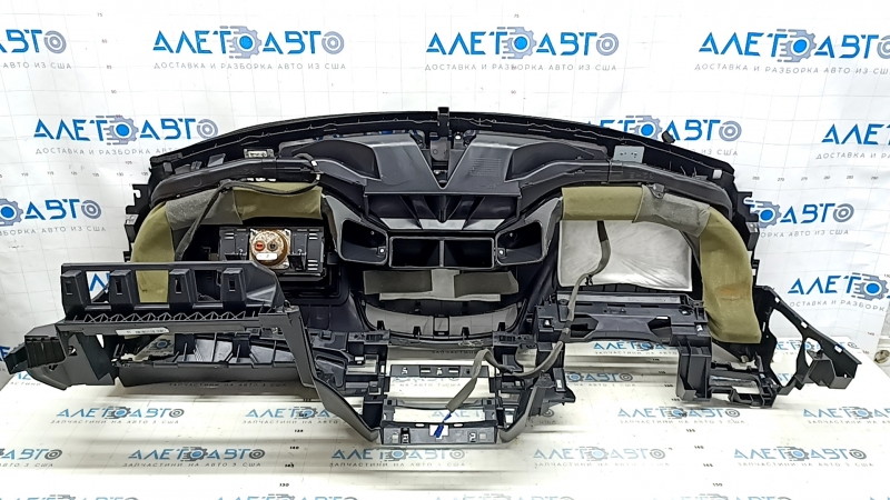 Торпедо передняя панель с AIRBAG Nissan Rogue 14-20 черная, BOSE