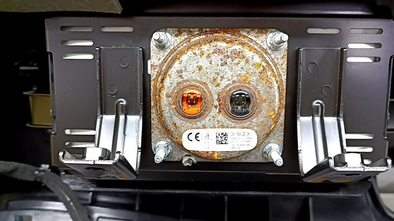 Торпедо передняя панель с AIRBAG Nissan Rogue 14-20 черная, BOSE