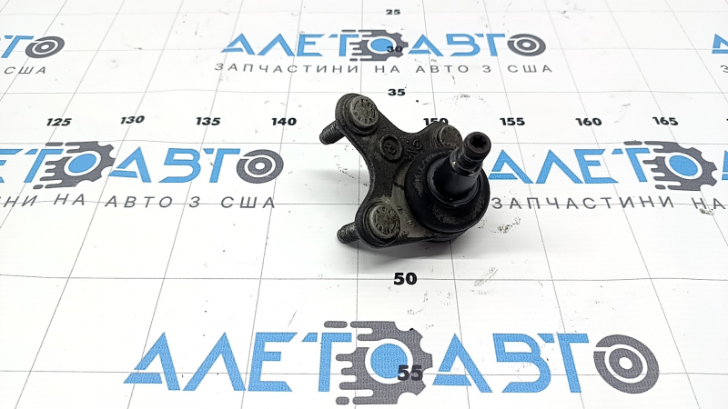 Шаровая опора передняя правая Audi Q3 83A 19-25