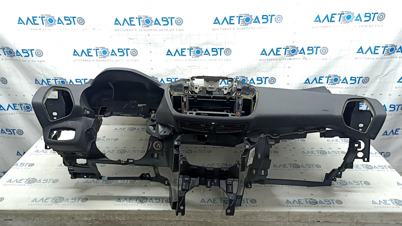 Торпедо передняя панель с AIRBAG Ford Escape MK3 17-19 рест, черная, под химчистку, ржавый пирапатон