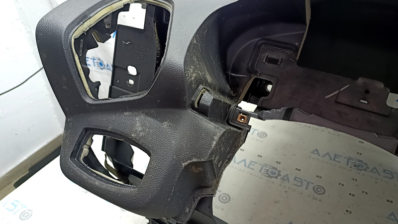 Торпедо передняя панель с AIRBAG Ford Escape MK3 17-19 рест, черная, под химчистку, ржавый пирапатон