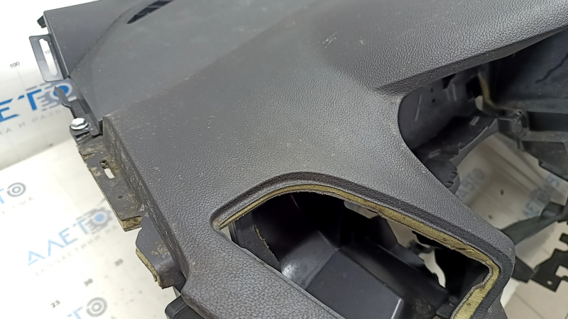 Торпедо передняя панель с AIRBAG Ford Escape MK3 17-19 рест, черная, под химчистку, ржавый пирапатон