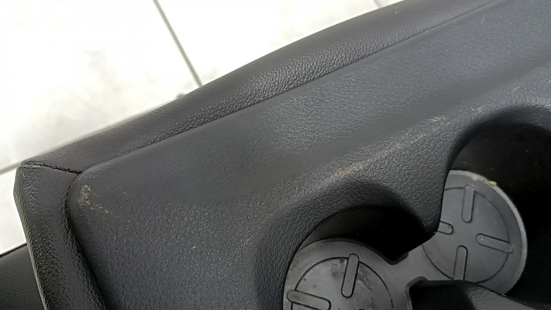 Задний ряд сидений 2 ряд левое Nissan Rogue 19-20 кожа черная, перфорация, с ремнем безопасности, под чистку, ржавое снизу, царапины