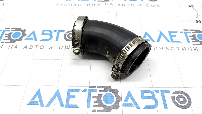 Патрубок интеркулера левый третий Audi Q3 83A 19-25 2.0T резина