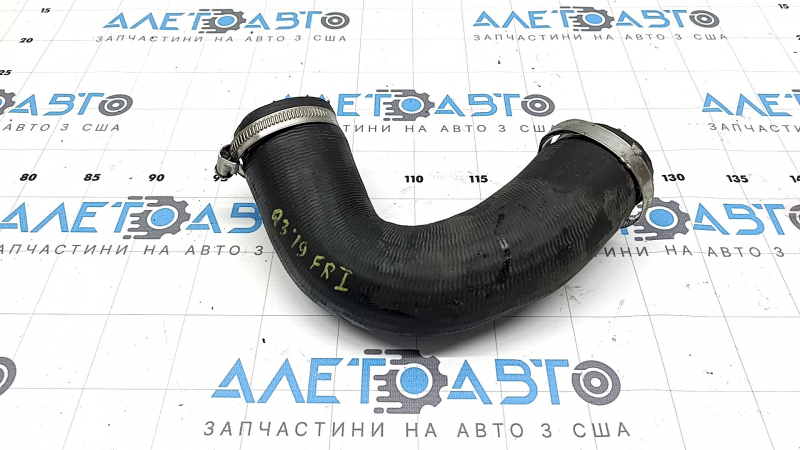 Патрубок интеркулера правый первый Audi Q3 83A 19-25 2.0T резина