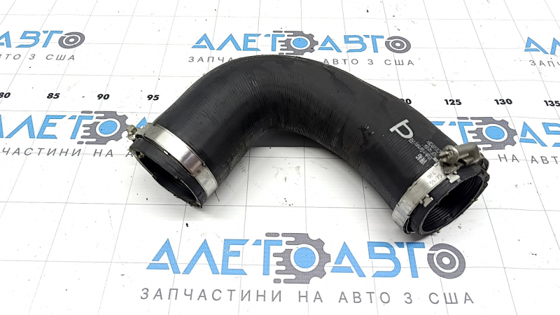 Патрубок интеркулера правый первый Audi Q3 83A 19-25 2.0T резина
