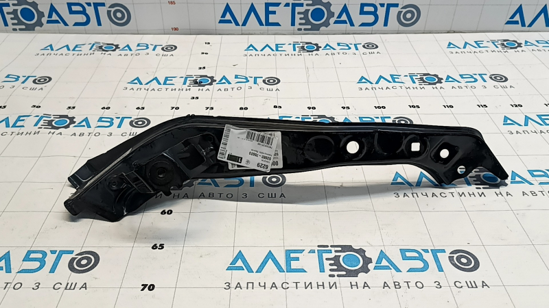 Ресничка телевизора левая Lexus UX200 UX250h UX300h 19-26
