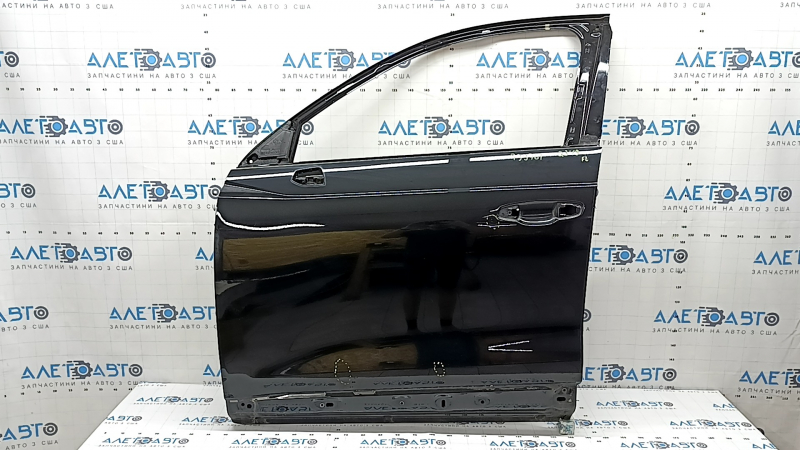 Дверь голая передняя левая Audi Q3 83A 19-25 черный LY9T, вмятина, тычки
