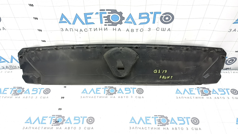 Накладка телевизора Audi Q3 83A 19-25