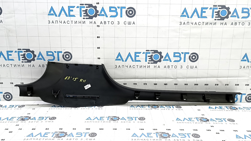 Накладка порога внутренняя правая Audi A3 8V 15-20 4d, 5d, черная, потерта