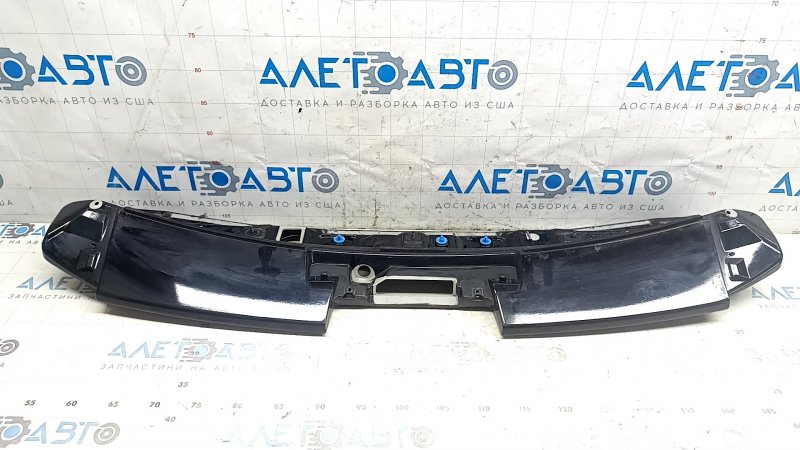 Спойлер двери багажника центральный Nissan Leaf 18-24 черный