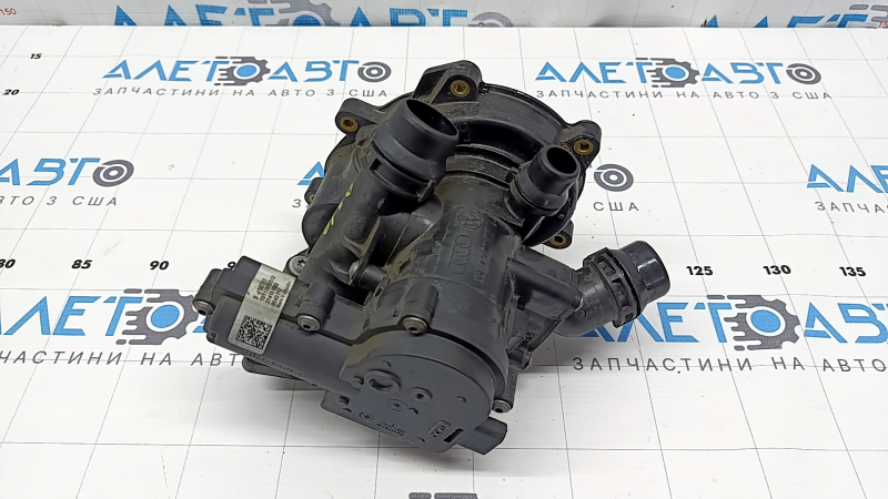 Термостат с корпусом в сборе Audi Q3 83A 19-25 2.0T