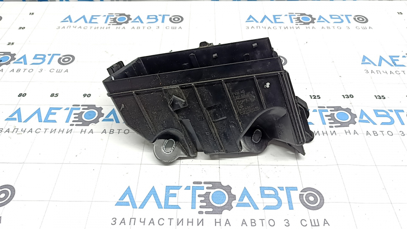 Корпус блока предохранителей подкапотный Audi Q3 83A 19-25
