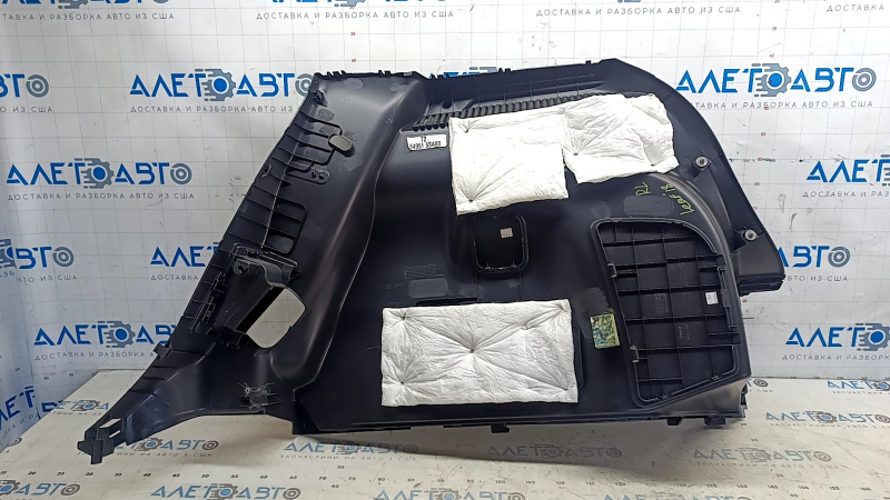 Обшивка арки левая Nissan Leaf 18-19 черная царапины