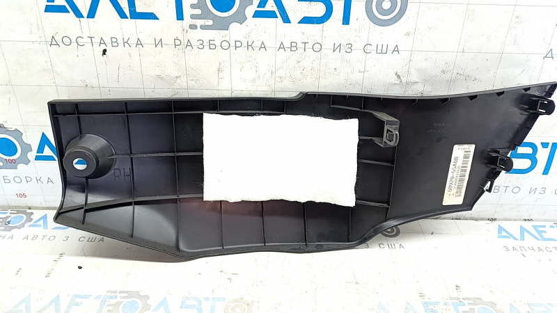 Накладка центральной консоли боковая правая Nissan Leaf 18-25 черная