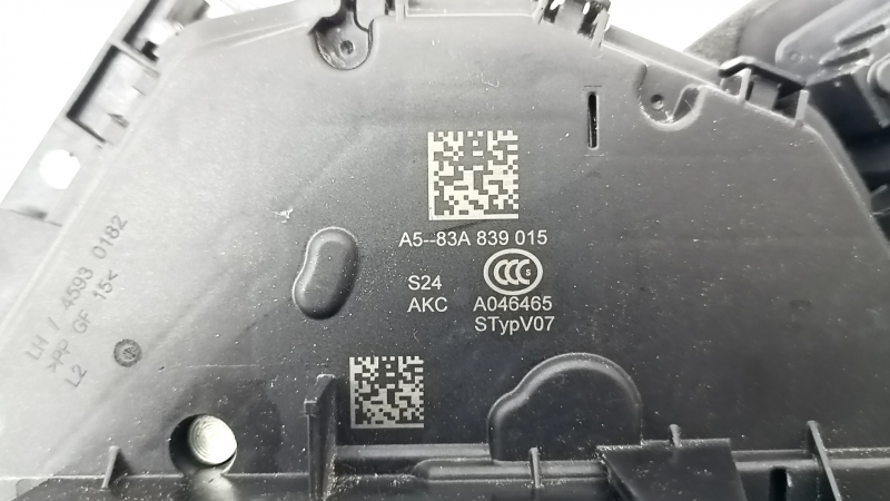 Замок двери задней левой Audi Q3 83A 19-25 под keyless