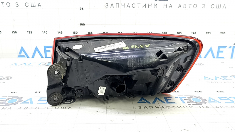 Фонарь внешний крыло левый Audi A3 8V 15-16 4d LED, трещины на стекле, отклеилось стекло
