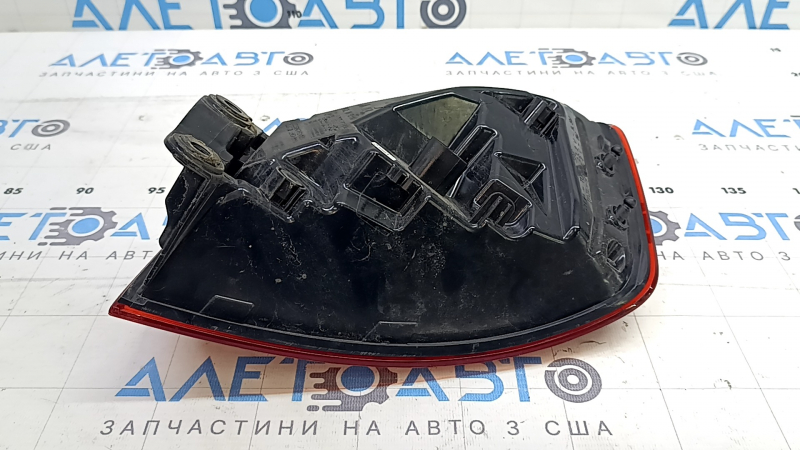 Фонарь внешний крыло левый Audi A3 8V 15-16 4d LED, трещины на стекле, отклеилось стекло