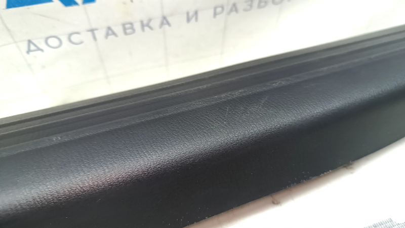 Накладка порога передняя правая Mazda CX-5 17-25 черн, царапины