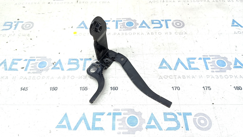 Кронштейн интеркулера нижний левый Mazda CX-5 19-25 2.5T