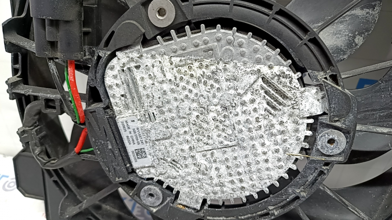 Диффузор кожух радиатора в сборе Mazda CX-5 19-25 2.5T контакт с водой